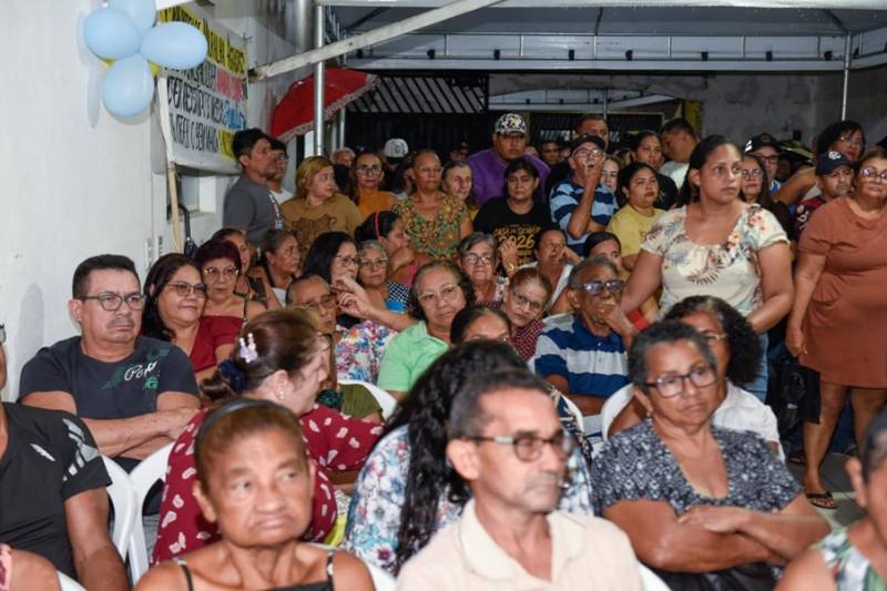 Mais de 350 foram receber o a certidão de imóvel no Guajará II. 