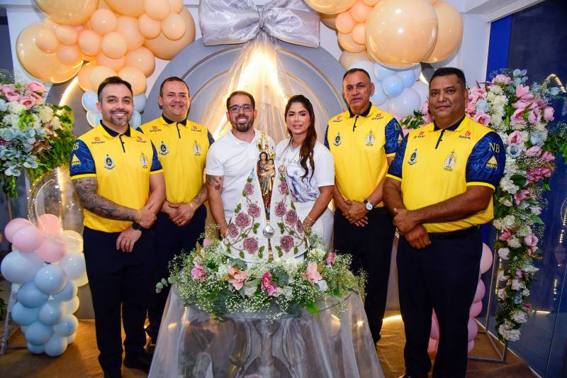 Fé e emoção marcam visita da imagem Peregrina de Nossa Senhora de Nazaré à Prefeitura de Ananindeua 
