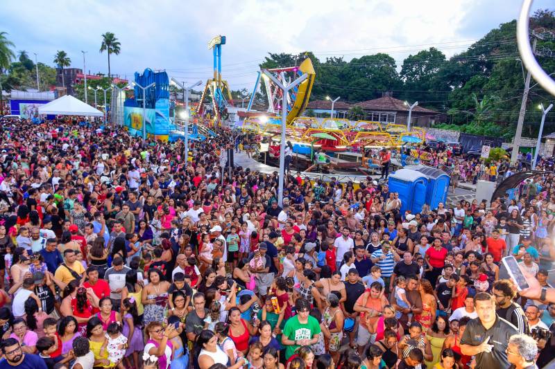 Prefeitura de Ananindeua distribui 4 mil lanches e garante diversão gratuita no Dia das Crianças