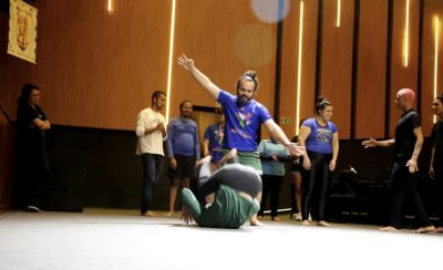 Oficina de técnicas circenses leva arte, prática e aprendizado ao Teatro Municipal de Ananindeua